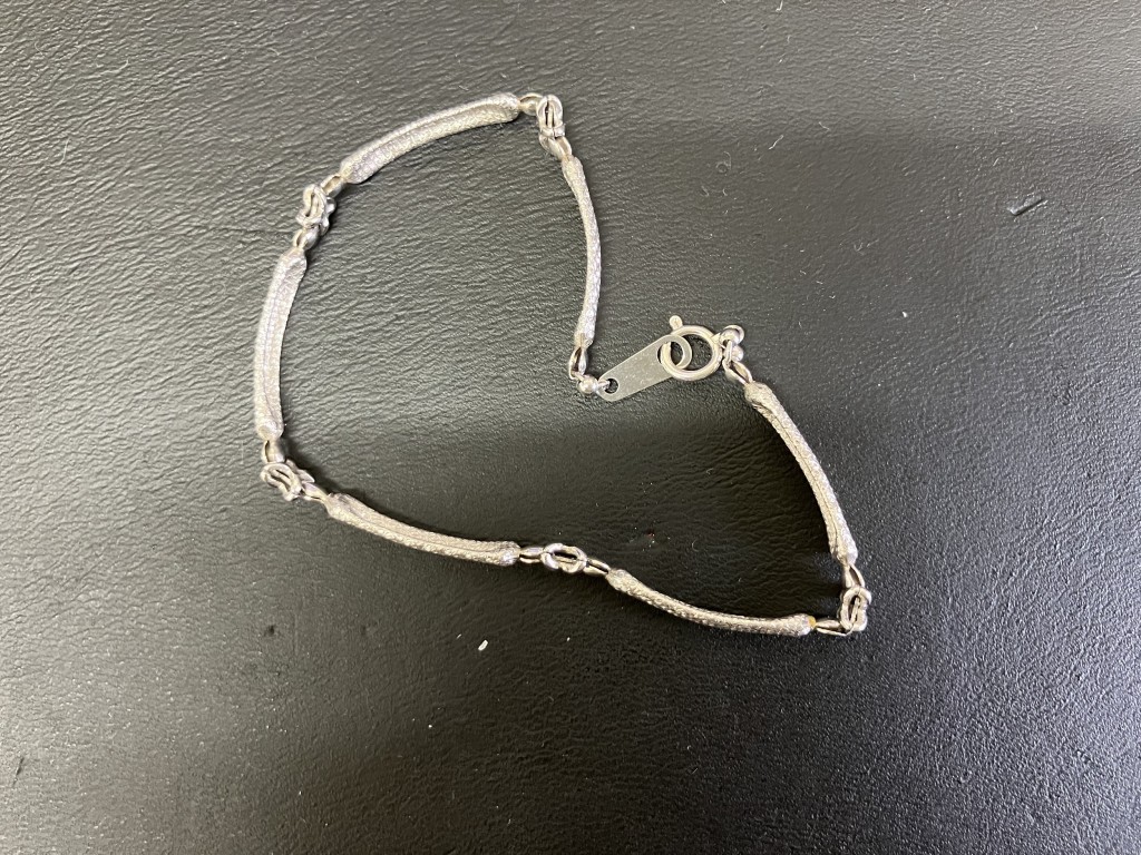 金買取/おたからや箕面店/プラチナ買取/ブレスレット買取/ダイヤ買取/箕面市/池田市のお客様